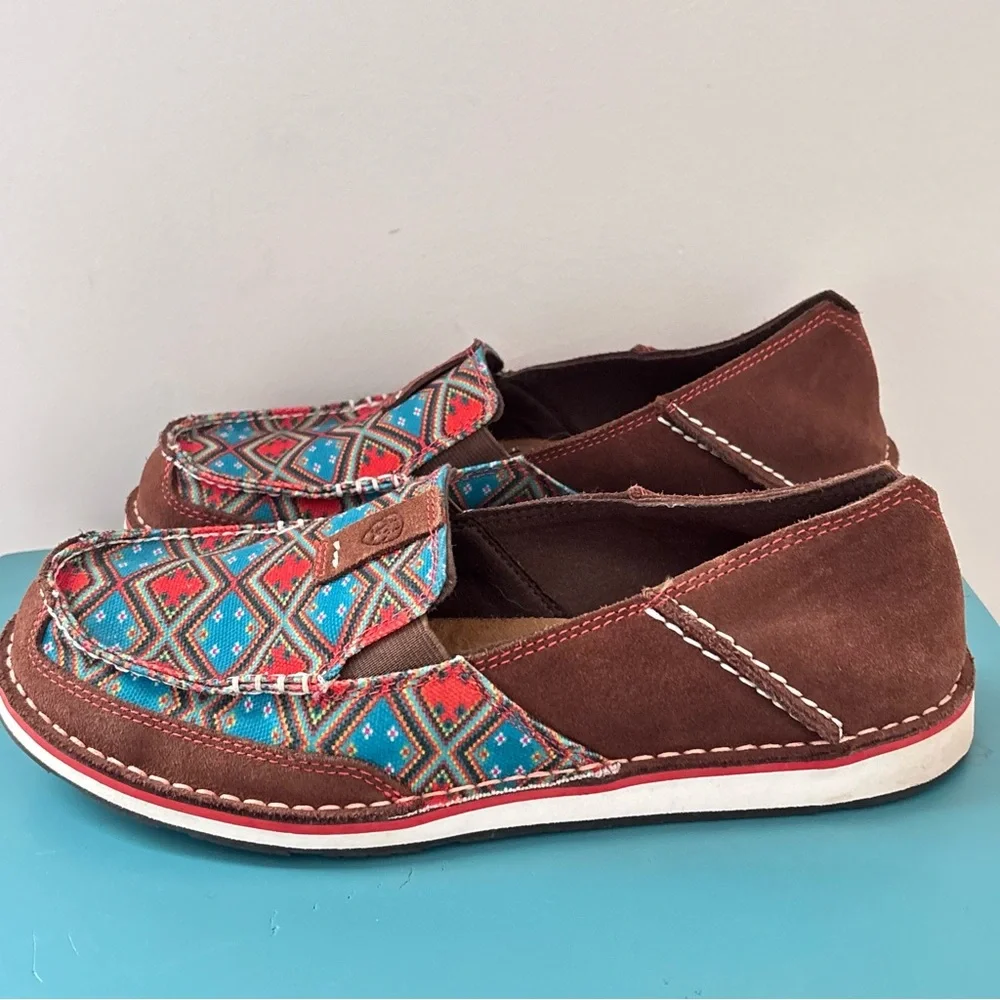 Ariat Cruiser Saddle Tan Suade Geometric Neutral Boho Slip On Shoes Size 9.5B - Picture 2 of 16